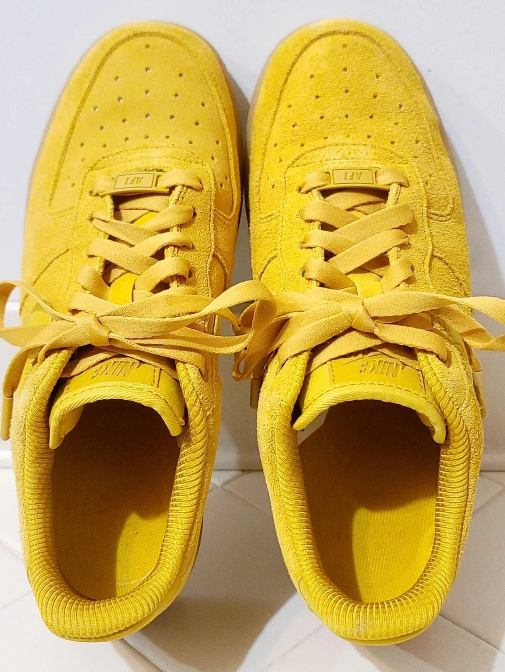 Nike Air Force 1 Low Mineral Yellow Gum Women's Size 8 - Picture 5 of 7